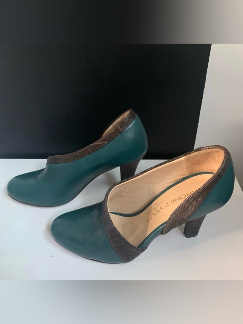 MARCHEZ VOUS leather heels shoes made in Italy size 6.5
